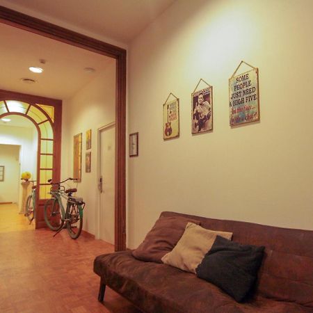 The Hipstel Paseo De Gracia Hostel Barcelona Exterior photo